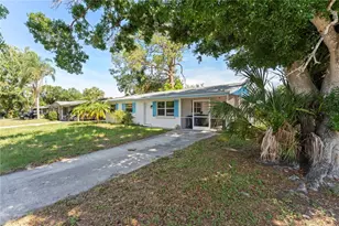 5015 Brookmeade Dr, Sarasota, FL 34232 - Photo 4