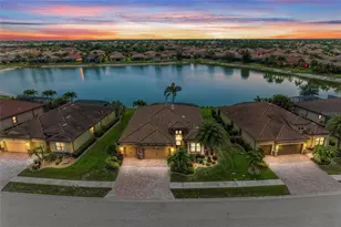 20455 Granlago Dr, Venice, FL 34293 - Photo 6
