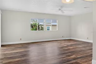 498 Longwood Dr, Venice, FL 34285 - Photo 14