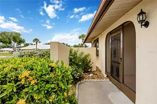 98 Drifting Sands Dr, Venice, FL 34293 - Photo 4