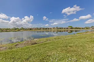 12983 Tigers Eye Dr, Venice, FL 34292 - Photo 6