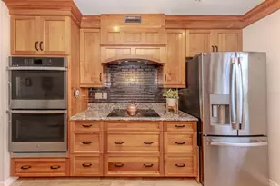 1505 Gondola Park Dr, Venice, FL 34292 - Photo 10