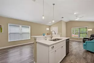 12666 Shimmering Oak Cir, Venice, FL 34293 - Photo 22
