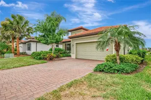 9903 Wingood Dr, Venice, FL 34292 - Photo 8