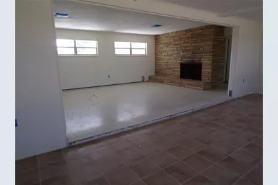 1124 Sunset Drive, Venice, FL 34285 - Photo 8