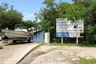256 Periwinkle Rd, Venice, FL 34293 - Photo 32