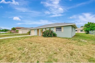 256 Periwinkle Road, Venice, FL 34293 - Photo 2