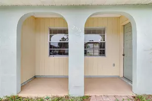 256 Periwinkle Rd, Venice, FL 34293 - Photo 4