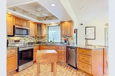 3234 Meadow Run Drive, Venice, FL 34293 - Photo 22