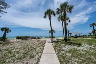 908 Villas Dr, Venice, FL 34285 - Photo 32