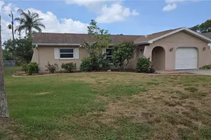 347 Holly Rd, Venice, FL 34293 - Photo 8