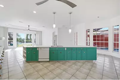 210 Rio Terra, Venice, FL 34285 - Photo 12