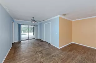 4361 Whispering Woods Pl, Sarasota, FL 34233 - Photo 8