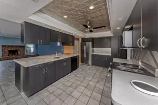 4361 Whispering Woods Pl, Sarasota, FL 34233 - Photo 12