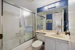 715 Bird Bay Cir, Venice, FL 34285 - Photo 16
