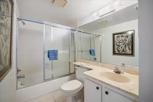 715 Bird Bay Cir, Venice, FL 34285 - Photo 12
