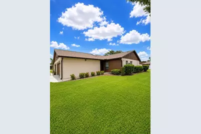 1705 Curry Trail #32, Nokomis, FL 34275 - Photo 2