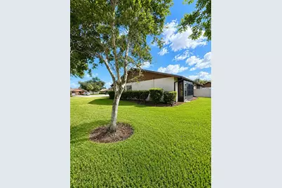 1705 Curry Trail #32, Nokomis, FL 34275 - Photo 4