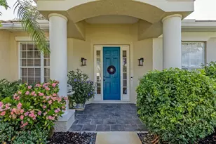 905 Bramley Ct, Venice, FL 34293 - Photo 2