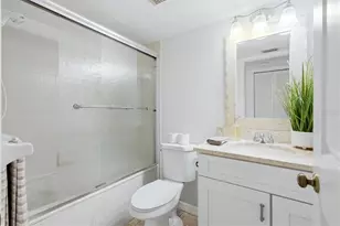 421 Cerromar Terrace, Venice, FL 34293 - Photo 18