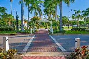 908 Villas Dr, Venice, FL 34285 - Photo 40