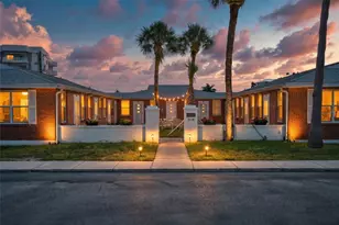 908 Villas Dr, Venice, FL 34285 - Photo 4