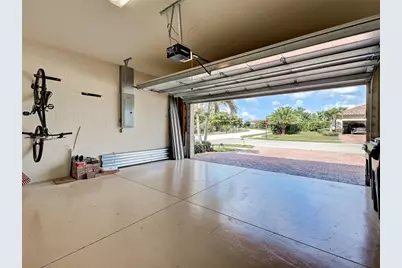 12390 Cinqueterre Drive, Venice, FL 34293 - Photo 68