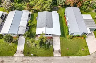 8227 Cinnamon Ln, Port Saint Lucie, FL 34952 - Photo 2