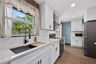 27072 Hillshire Ln, Punta Gorda, FL 33983 - Photo 12