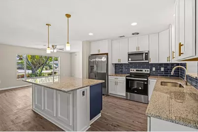 106 Aurora Street E, Venice, FL 34285 - Photo 14