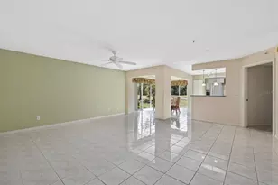 813 Montrose Dr, Venice, FL 34293 - Photo 6