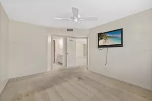 813 Montrose Dr, Venice, FL 34293 - Photo 16