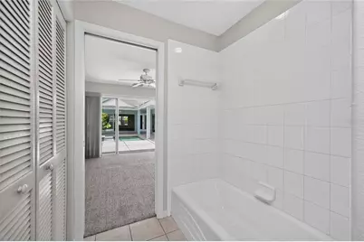 1251 Harbor Town Way, Venice, FL 34292 - Photo 36