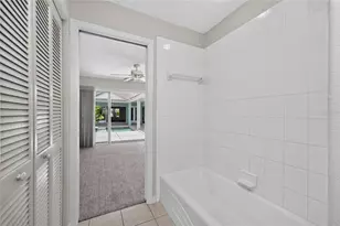 1251 Harbor Town Way, Venice, FL 34292 - Photo 36