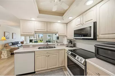 1150 Tarpon Center Drive #208, Venice, FL 34285 - Photo 12