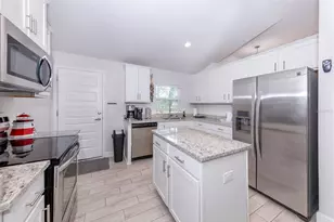 886 Euclid Rd, Venice, FL 34293 - Photo 14