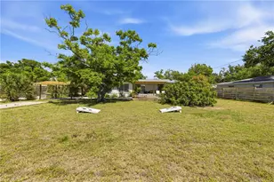 624 Bayshore Rd, Nokomis, FL 34275 - Photo 50