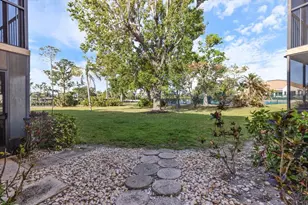 612 Bird Bay Dr S, Venice, FL 34285 - Photo 26