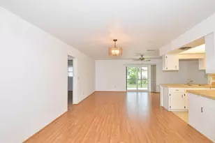 1379 Everest Rd, Venice, FL 34293 - Photo 14