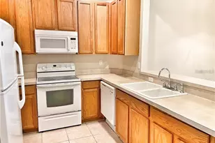 4114 Via Piedra Cir, Sarasota, FL 34233 - Photo 6