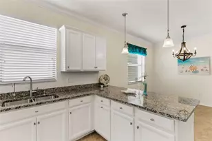 9828 Hilltop Dr, Venice, FL 34292 - Photo 14