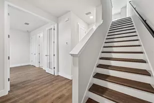 7244 Sutton Ln, Sarasota, FL 34240 - Photo 6
