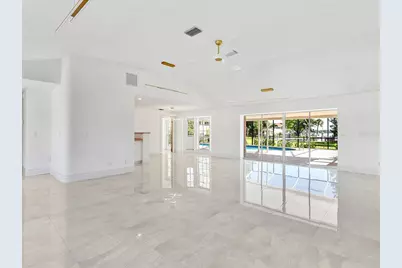 396 Bayshore Drive, Venice, FL 34285 - Photo 10