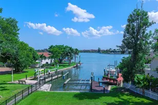 396 Bayshore Dr, Venice, FL 34285 - Photo 24