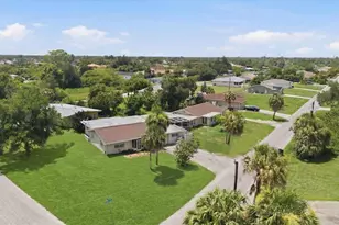 200 Orduna Dr, North Port, FL 34287 - Photo 6