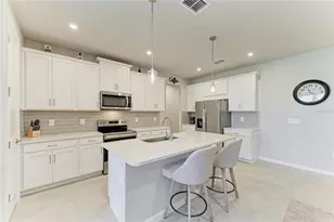 17827 Stillness Ct, Venice, FL 34293 - Photo 12