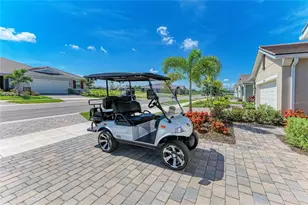 17827 Stillness Ct, Venice, FL 34293 - Photo 4