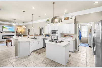 12808 Vista Pine Circle, Fort Myers, FL 33913 - Photo 10