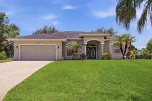 2339 Homestead Cir, North Port, FL 34286 - Photo 4