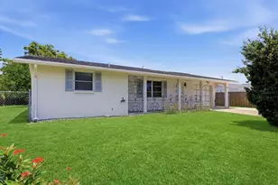 329 San Benito Ave, North Port, FL 34287 - Photo 4